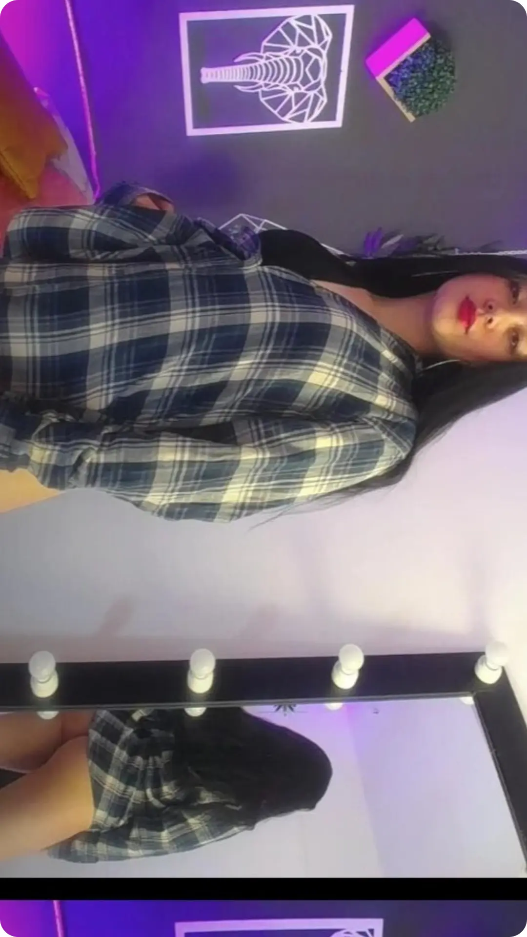 May Osorio nude ass in mirror